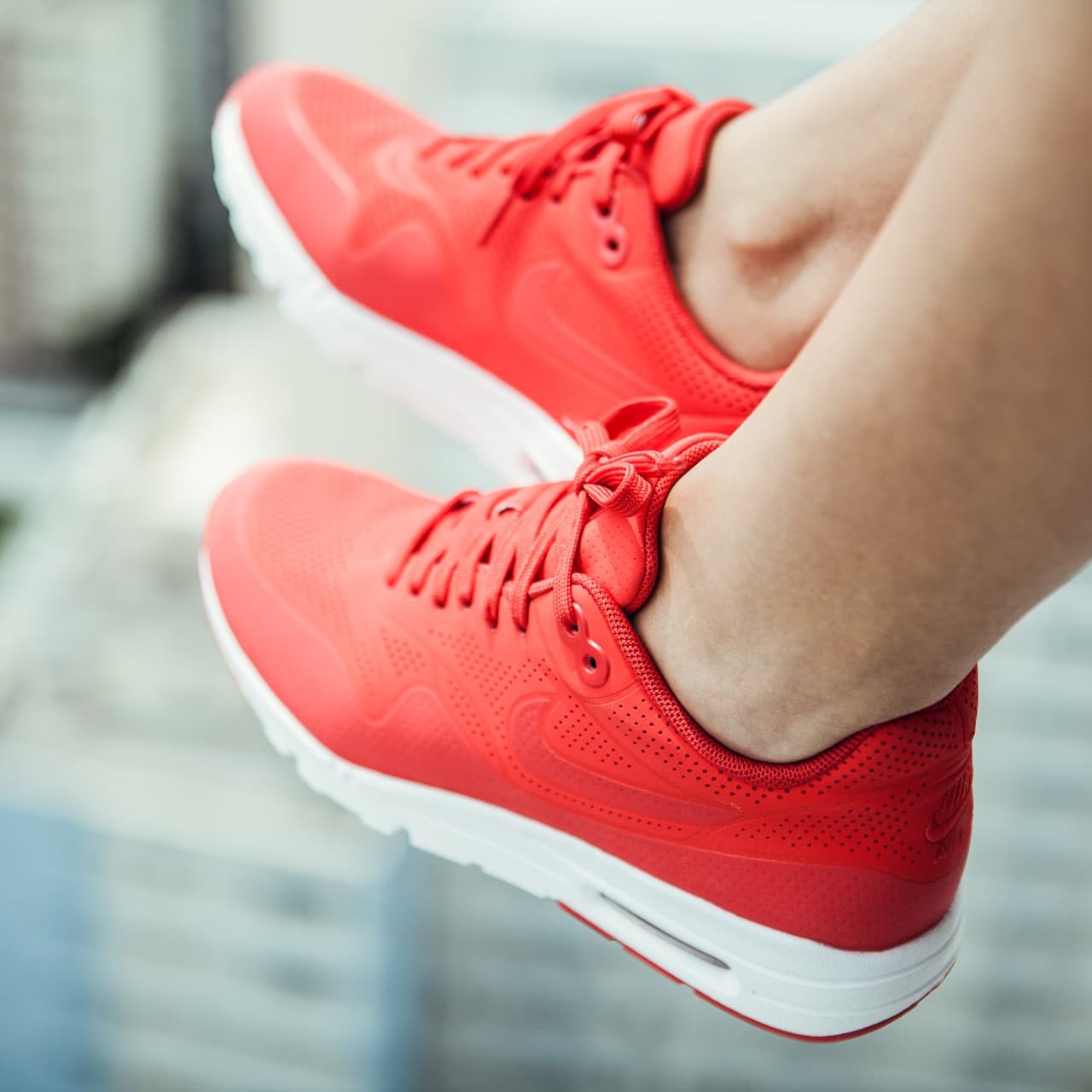 Nike, 27 works